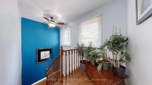 Additional image 23 of 14 Myna Crt