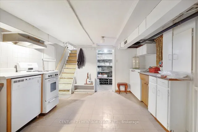 Additional image 39 of 228 West Ave