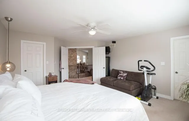 Additional image 18 of 15 Meadowbank Dr