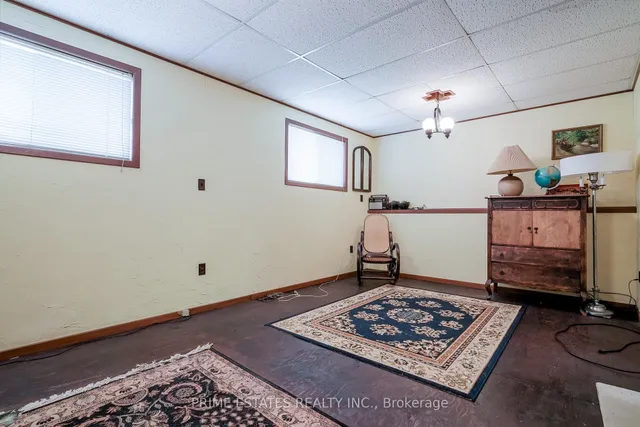 Additional image 25 of 2151 Falmouth Terr