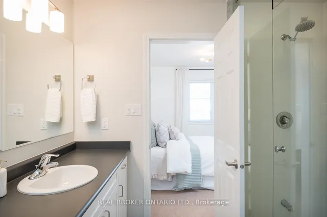 Additional image 33 of 415 Dymott Ave