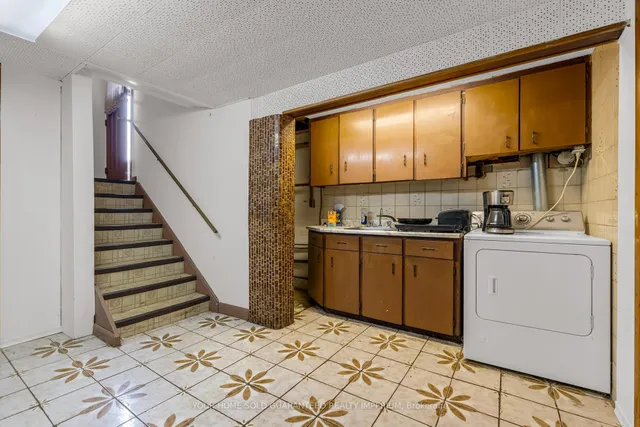 Additional image 9 of 103 Briarwood Cres