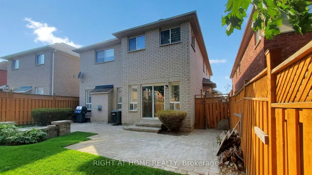 Additional image 38 of 588 Warhol Way