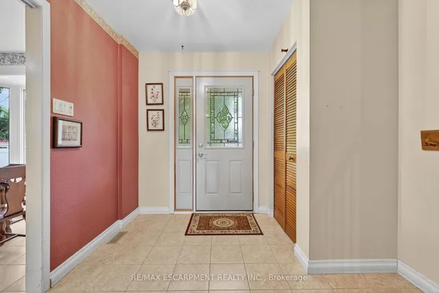 Additional image 7 of 3084 PARKGATE Cres