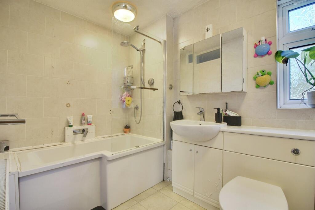 Additional image 17 of Hollyfield, HATFIELD