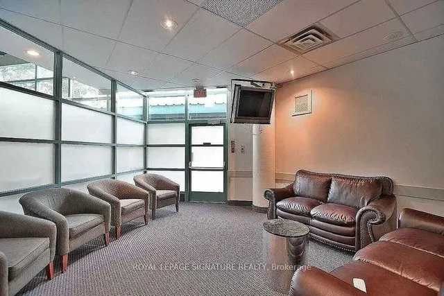 Additional image 20 of 4205 Shipp Dr Unit 1806