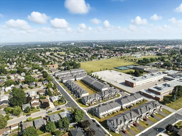 Additional image 36 of 8 Linden Park Lane