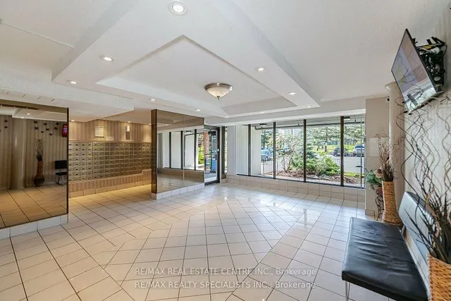 Additional image 3 of 21 Knightsbridge Rd Unit 1105