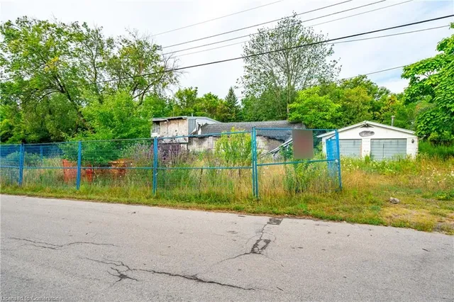 Additional image 2 of 74 Best Ave