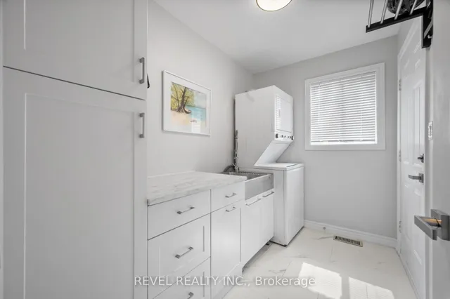 Additional image 19 of 1150 Skyview Dr Unit 48