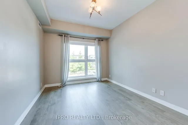 Additional image 18 of 128 GROVEWOOD Common Unit 205