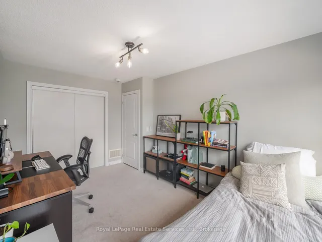 Additional image 33 of 431 Athabasca Common