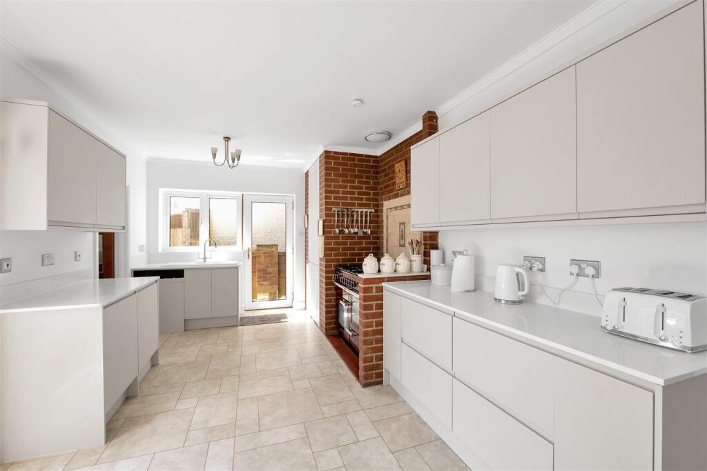 Additional image 11 of Watford Road, St. Albans