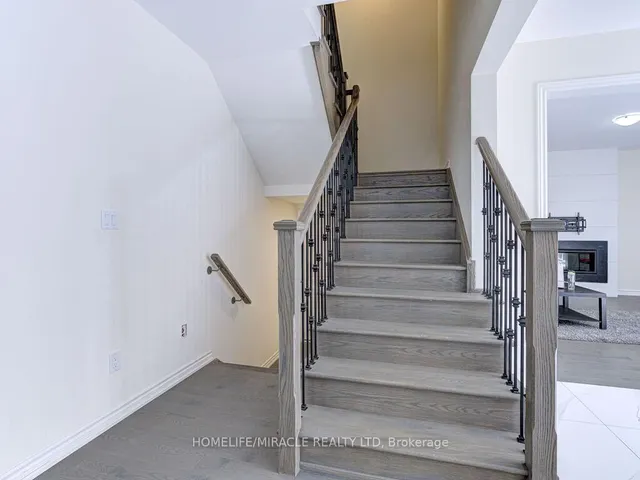 Additional image 9 of 8 Jenwood Cres