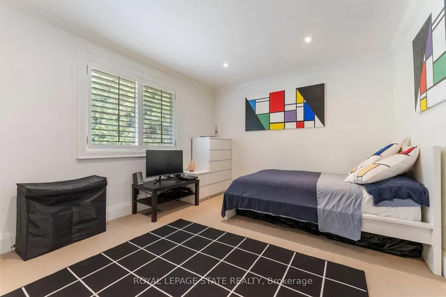 Additional image 27 of 1511 Jasmine Cres