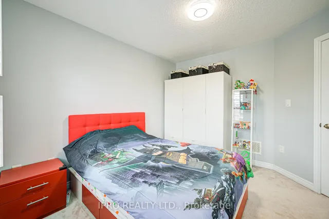 Additional image 29 of 29 Teal Crest Circ