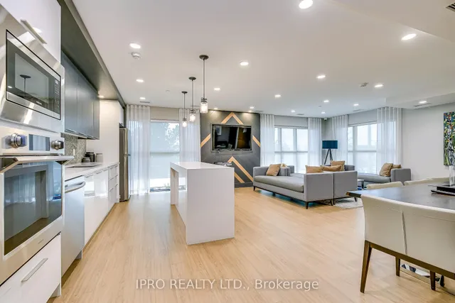 Additional image 28 of 128 GROVEWOOD Common Unit 205