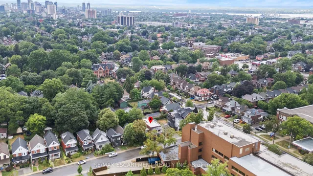 Additional image 29 of 14 Norway Ave