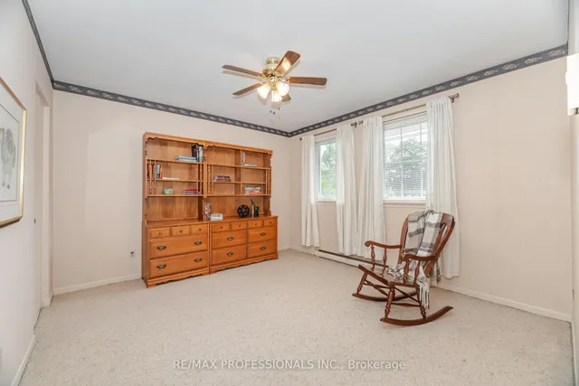 Additional image 32 of 70 Hillside Dr