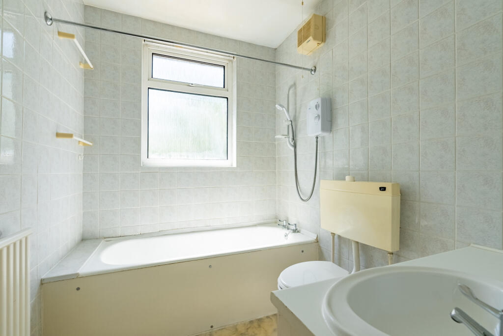 Additional image 10 of Batchwood Drive, St. Albans, Hertfordshire, AL3