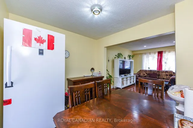 Additional image 14 of 21 Juniper Cres