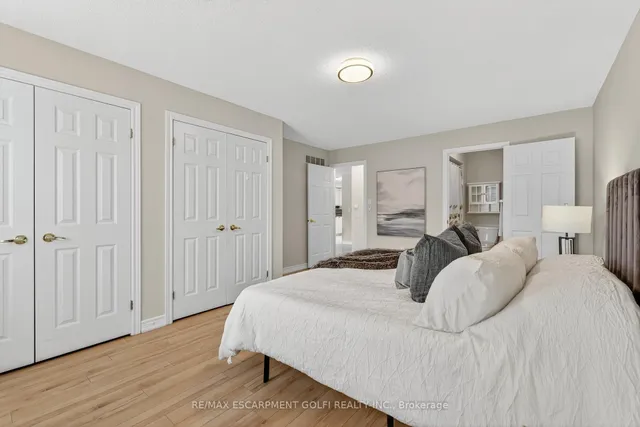 Additional image 17 of 810 Golf Links Rd Unit 2