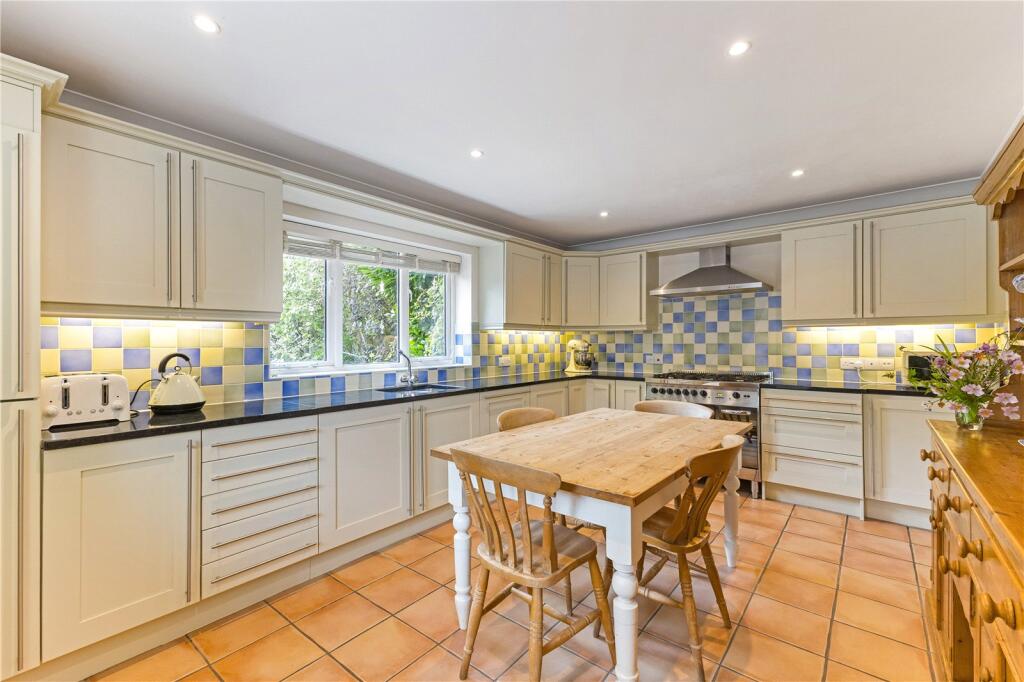 Additional image 2 of The Hill, Wheathampstead, St. Albans, Hertfordshire, AL4