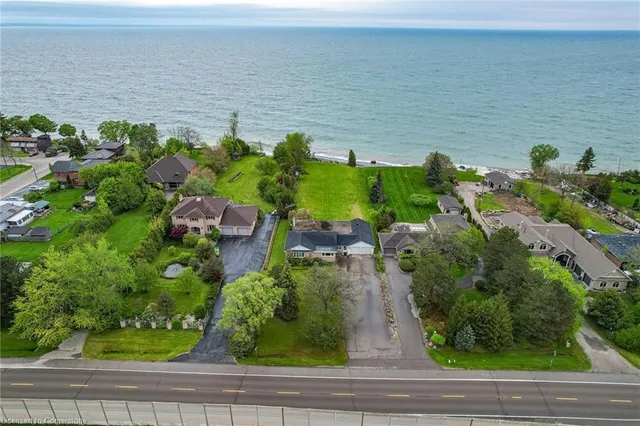 Additional image 39 of 1033 North Service Rd