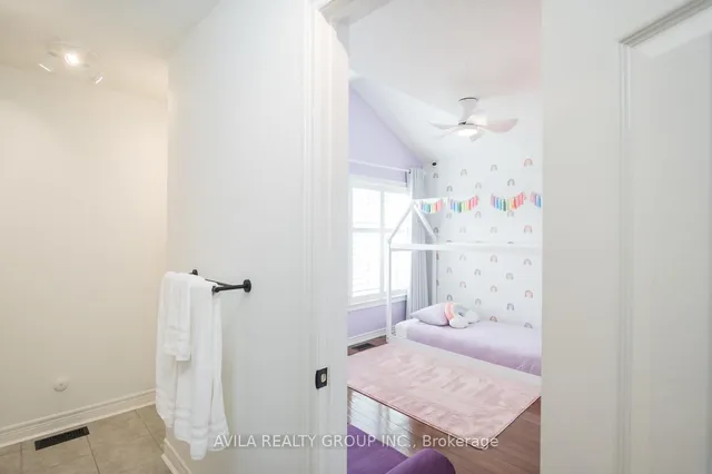 Additional image 40 of 319 Bessborough Dr