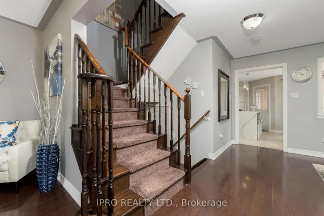 Additional image 23 of 256 Landsborough Ave