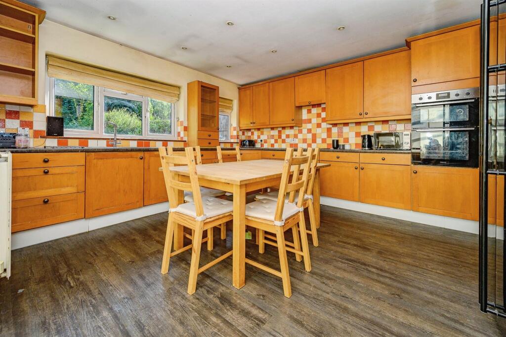 Additional image 18 of Pondfield Crescent, St. Albans