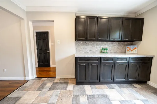 Additional image 23 of 1548 Westminster Pl