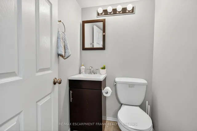 Additional image 30 of 64 Vola Crt