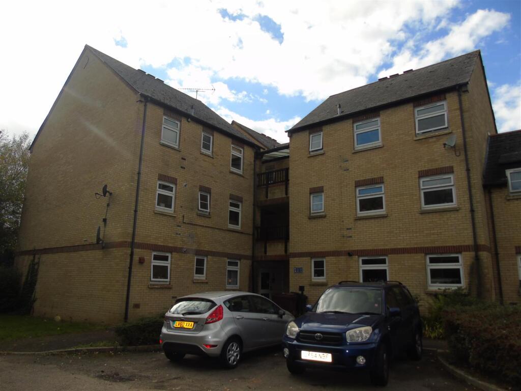 Property image for 44 CrossbrookHatfieldHerts