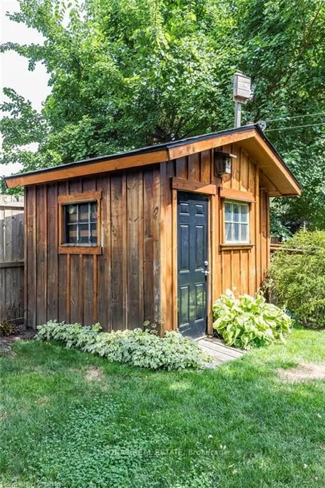 Additional image 26 of 241 Charlton Ave