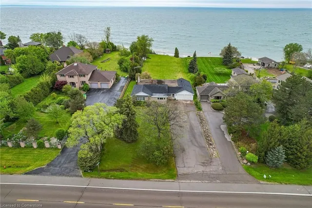 Additional image 32 of 1033 North Service Rd