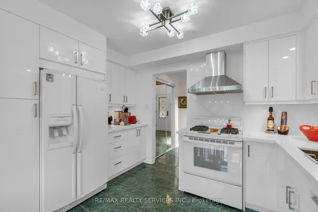 Additional image 18 of 15 Sweet Briar Lane