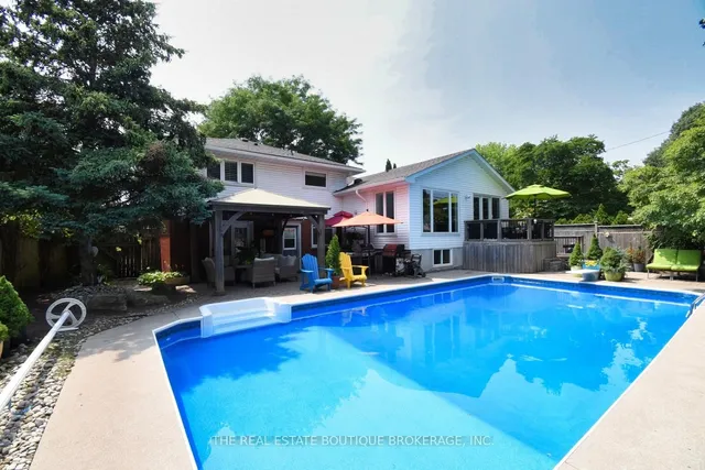 Additional image 42 of 4131 Lorraine Cres