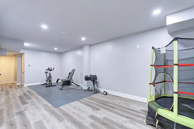 Additional image 43 of 39 Great Fls Blvd