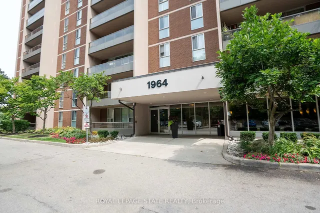 Additional image 3 of 1964 Main St Unit 707
