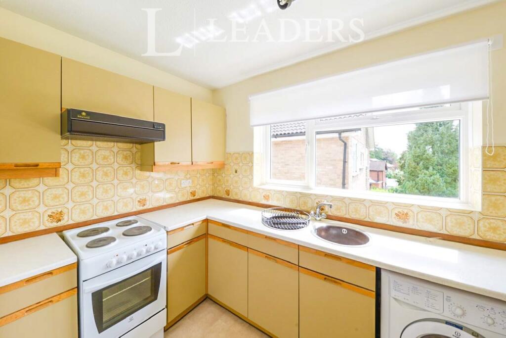 Additional image 10 of Avenue Road