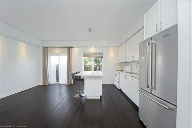 Additional image 18 of 47 Madonna Dr