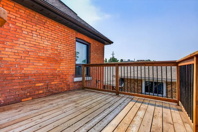 Additional image 48 of 84 RAY St