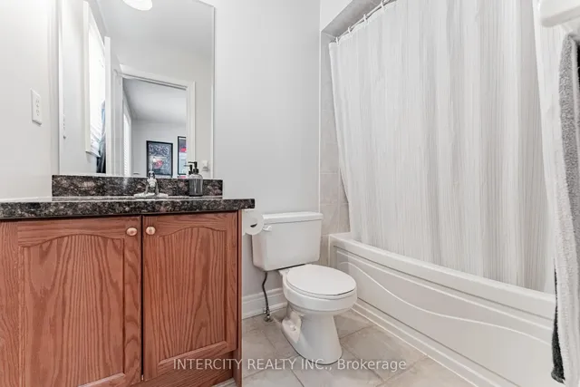 Additional image 23 of 21 Armani Lane