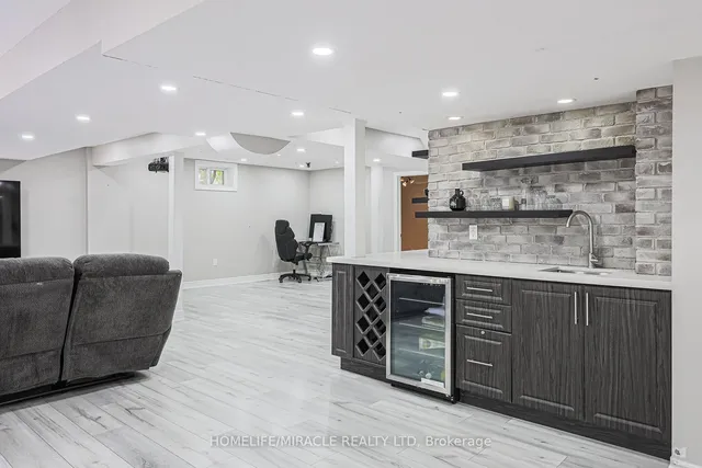 Additional image 18 of 1204 Fox Cres