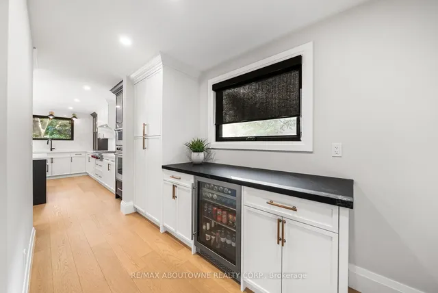 Additional image 22 of 360 Claremont Cres