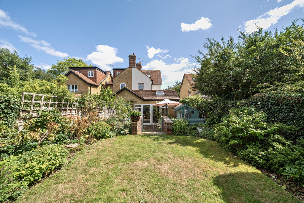 Additional image 18 of Common Lane, Harpenden, AL5