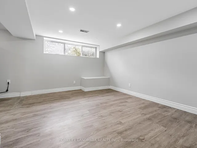 Additional image 32 of 54 Sanford Cres