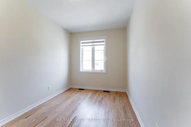 Additional image 27 of 1424 National Common