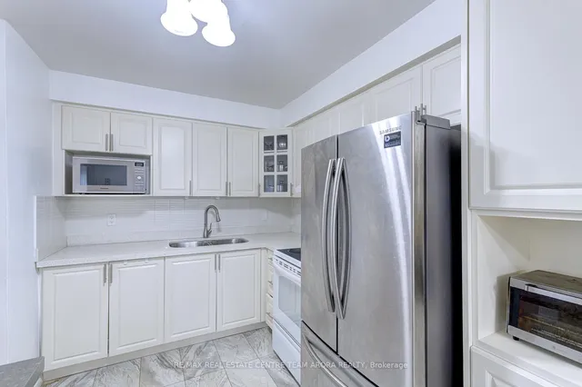 Additional image 21 of 90 Dawson Cres Unit 90